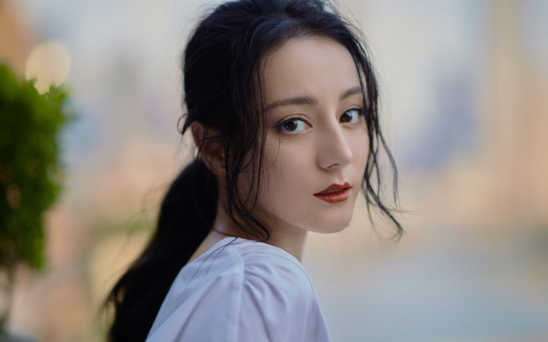 克罗地亚马术协会与国际马术联合会合作，举办国际马术交流活动，促进技术交流。